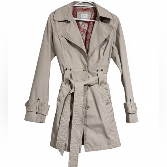 Suzy Shier Jackets & Blazers - Beige Trench Coat 🤍